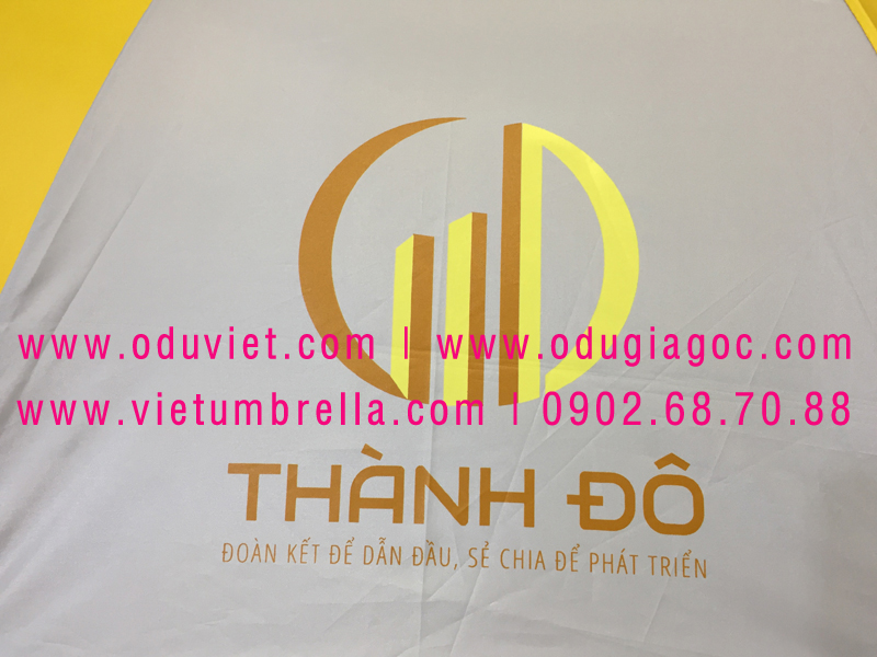xưởng sản xuất ô dù cầm tay in logo quảng cáo